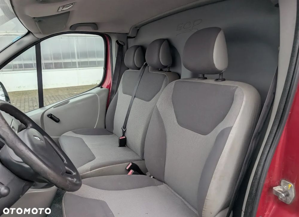 Renault Trafic - 14
