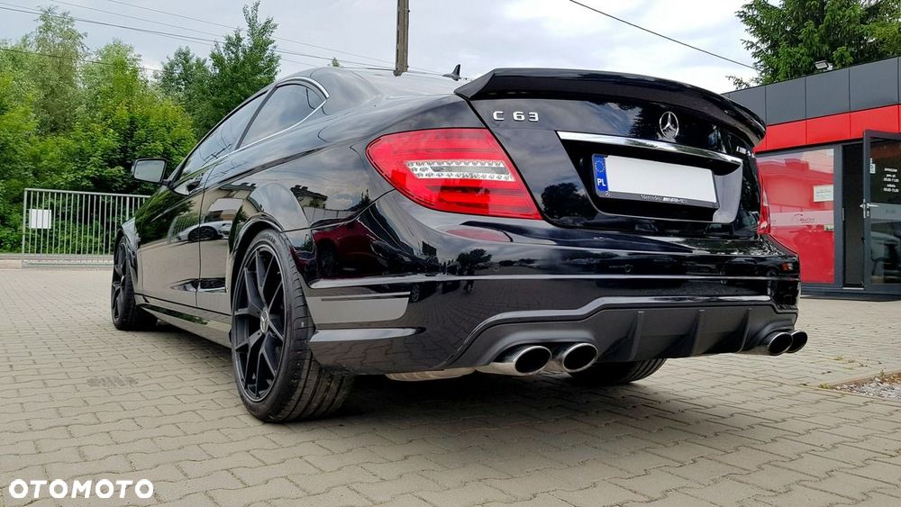 Mercedes-Benz Klasa C 63 AMG AMG SPEEDSHIFT MCT Edition 507 - 14