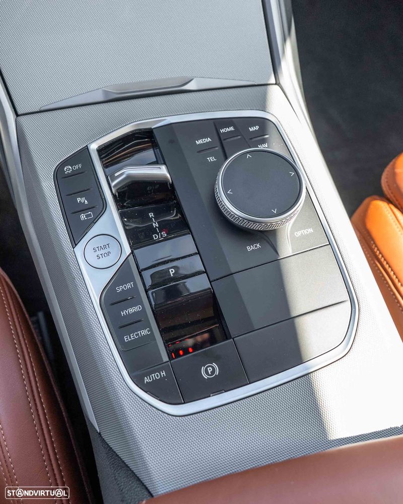 BMW 320 e Aut. Advantage - 33