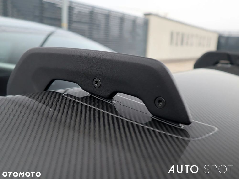 Porsche 718 Cayman GT4 RS - 12