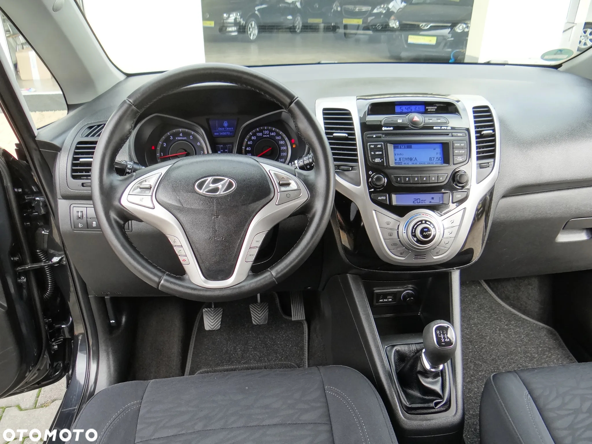 Hyundai ix20 1.4 Premium - 28