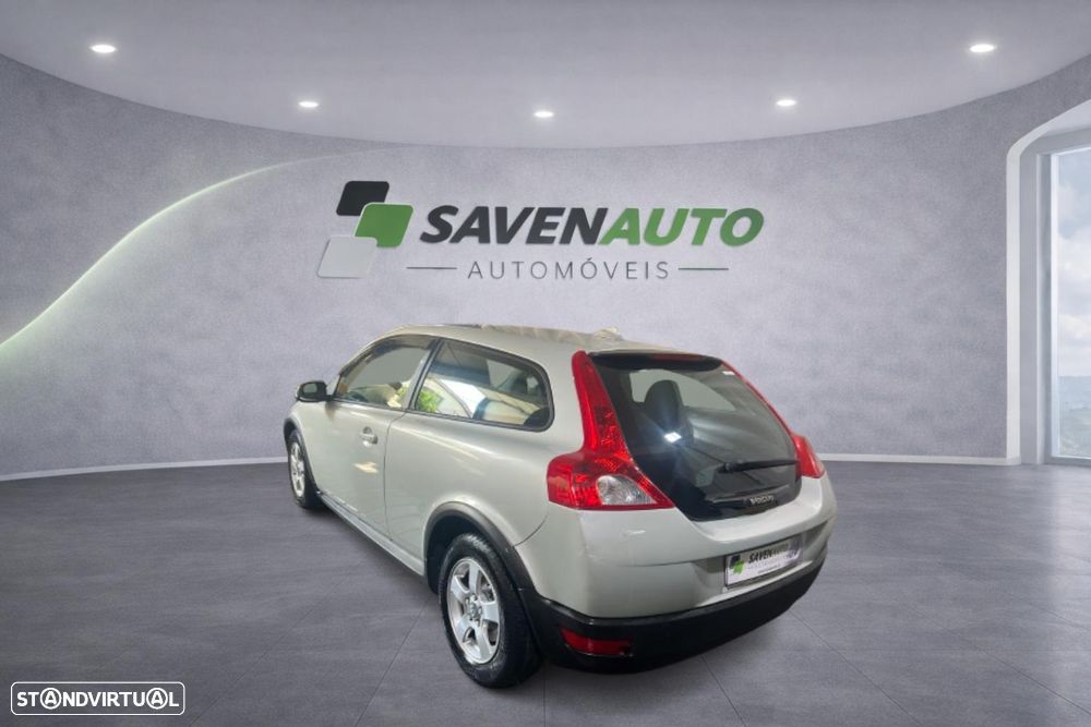 Volvo C30 1.6 D - 10