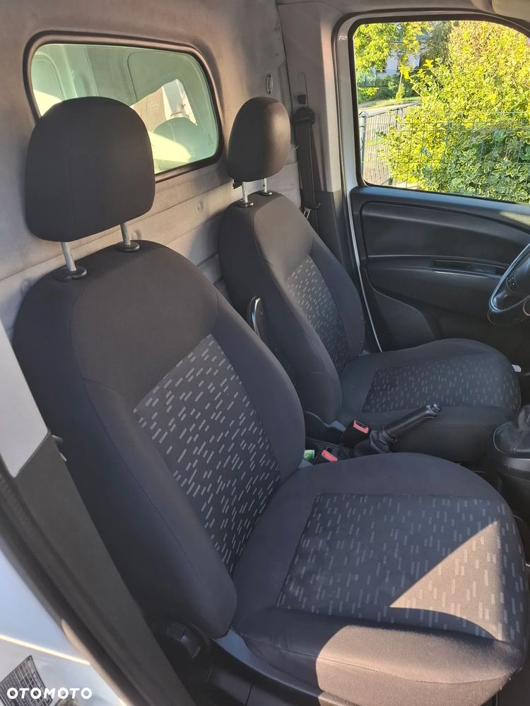 Opel Combo - 11
