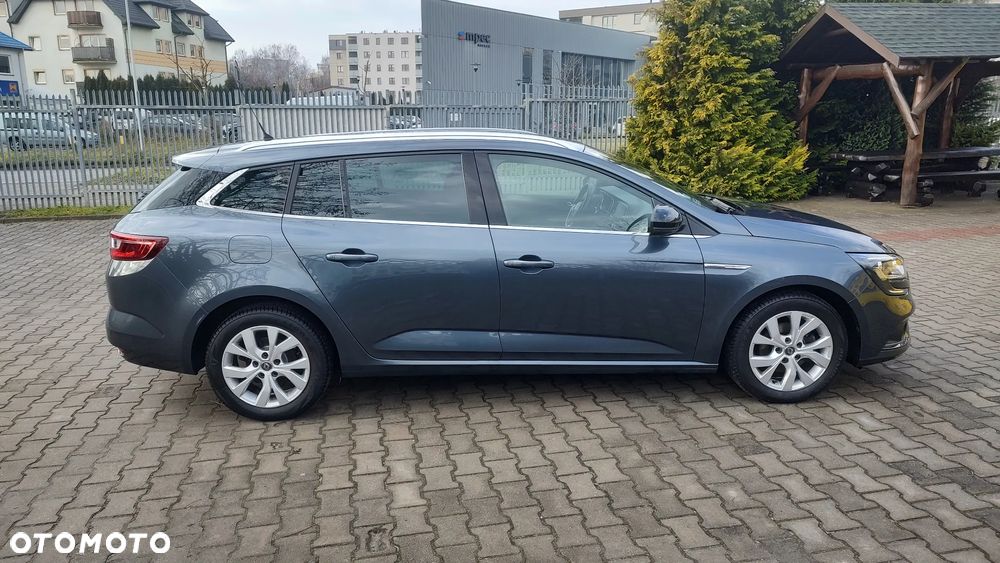 Renault Megane 1.5 Blue dCi Intens - 11