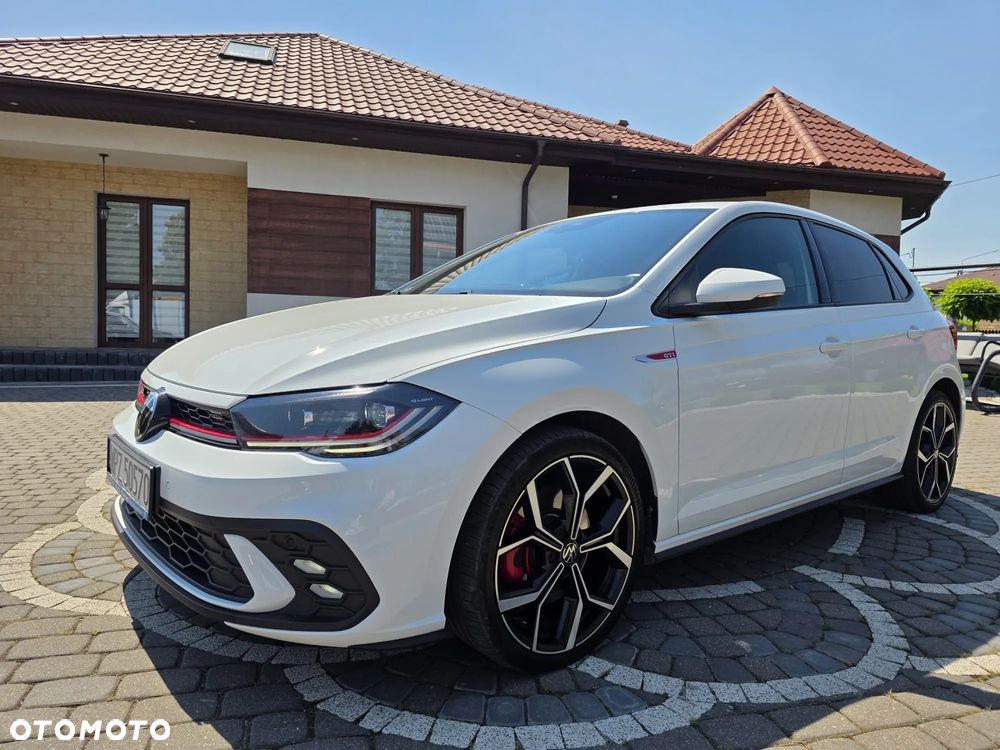 Volkswagen Polo - 1
