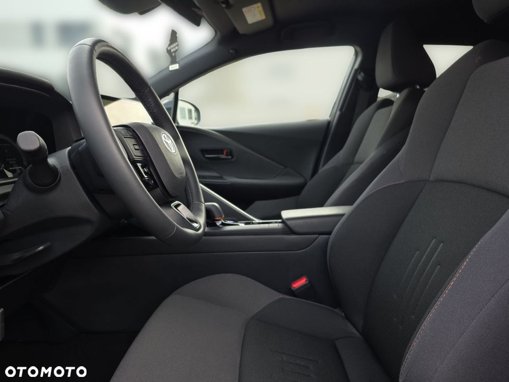 Toyota C-HR - 15