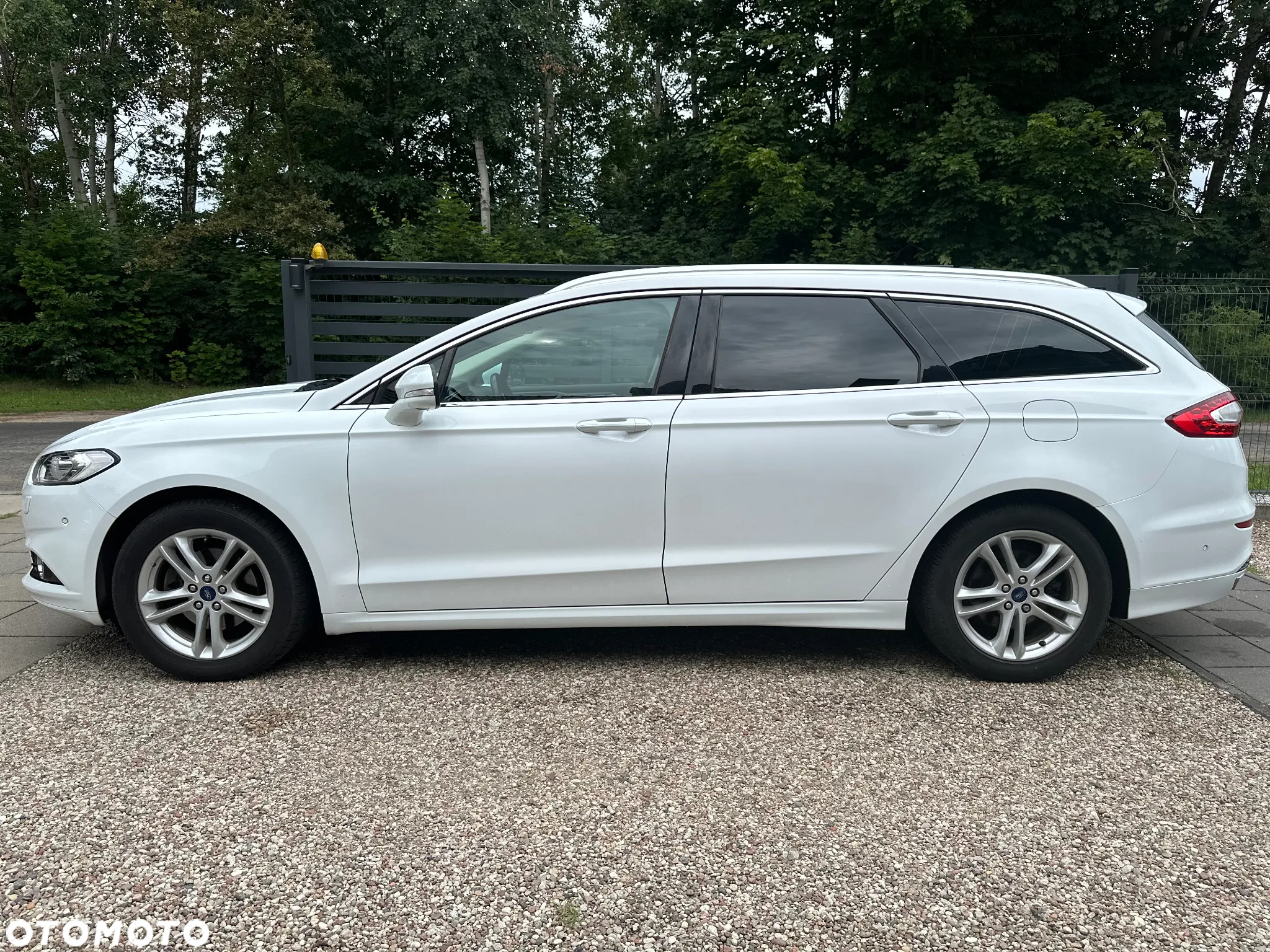 Ford Mondeo 2.0 TDCi Titanium PowerShift - 12