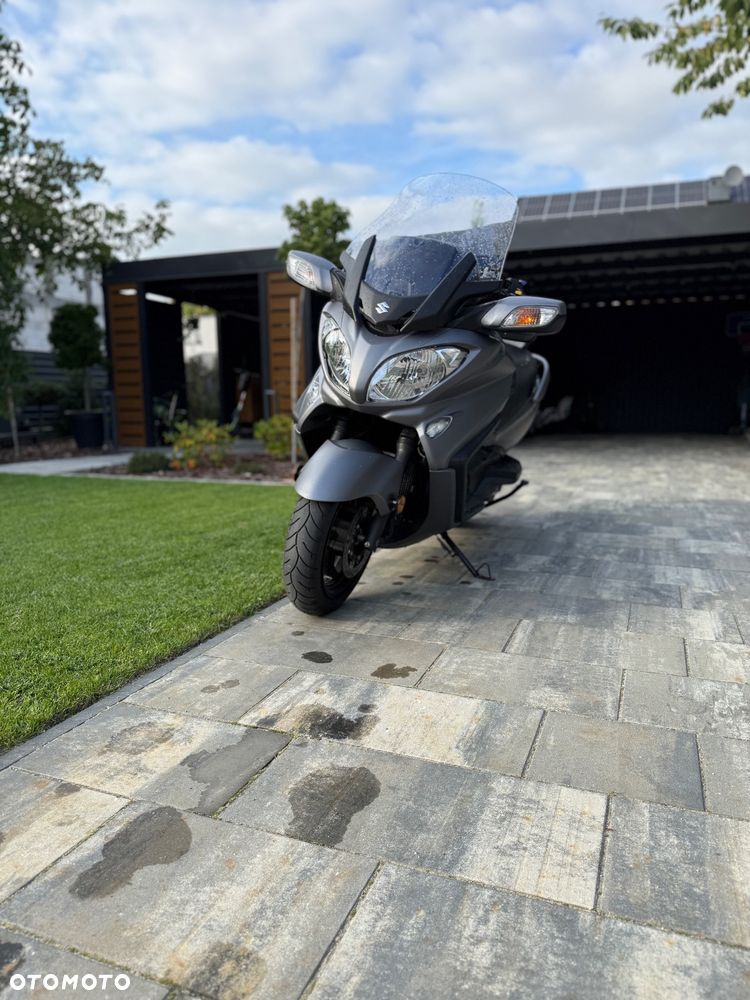 Suzuki Burgman - 3
