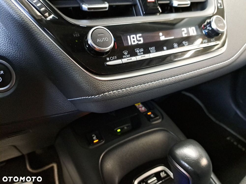 Toyota Corolla 1.8 Hybrid Comfort - 27