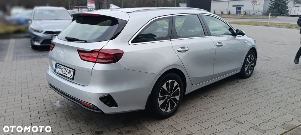 Kia Ceed 1.5 T-GDI M - 4