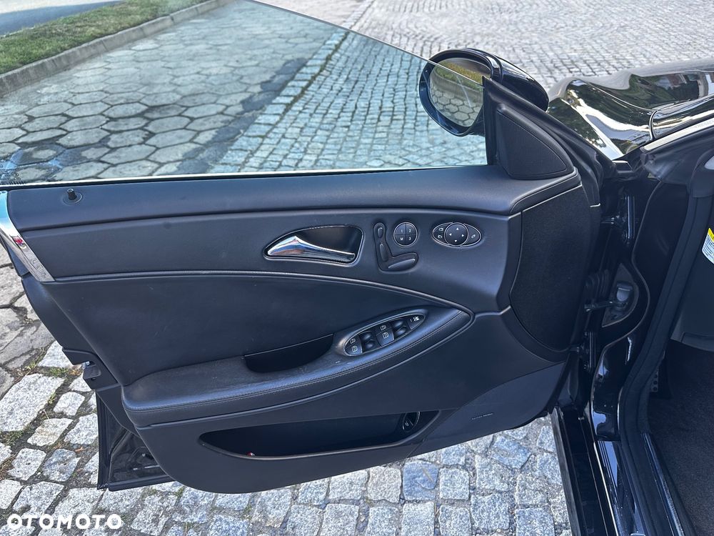 Mercedes-Benz CLS - 25