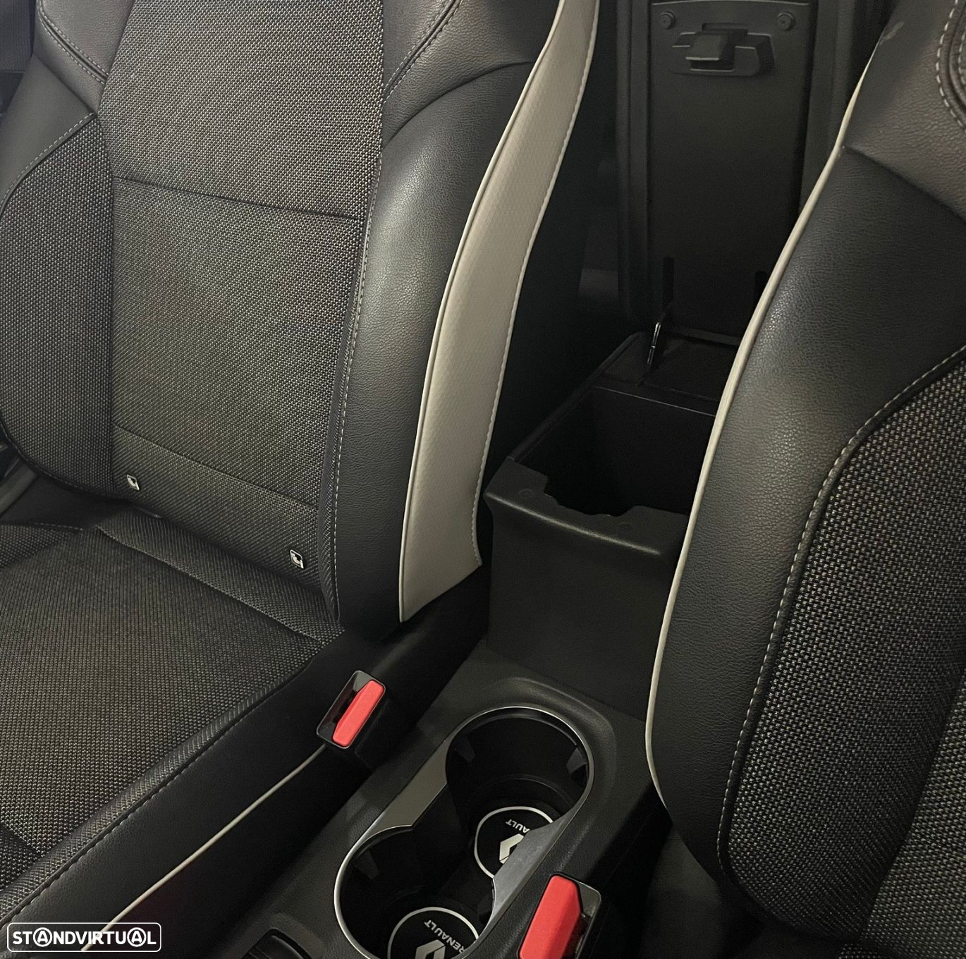 Renault Captur 1.5 dCi Exclusive - 48