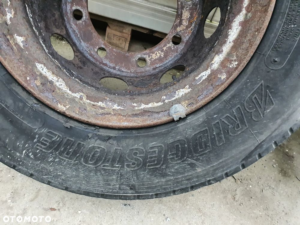 FELGA 17.5 OPONA BRIDGESTONE R-TRAILER  245/70R17.5    IVECO EUROCARGO - 17