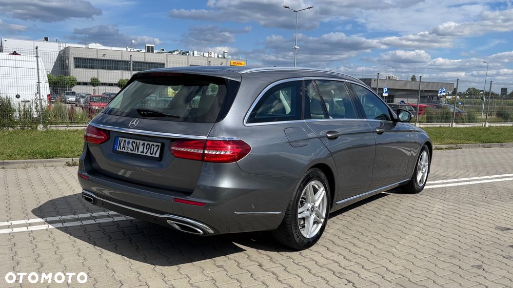 Mercedes-Benz Klasa E 220 d 9G-TRONIC Exclusive - 7
