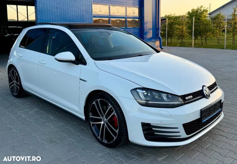 Volkswagen Golf GTD 2.0 TDI SCR DSG - 3