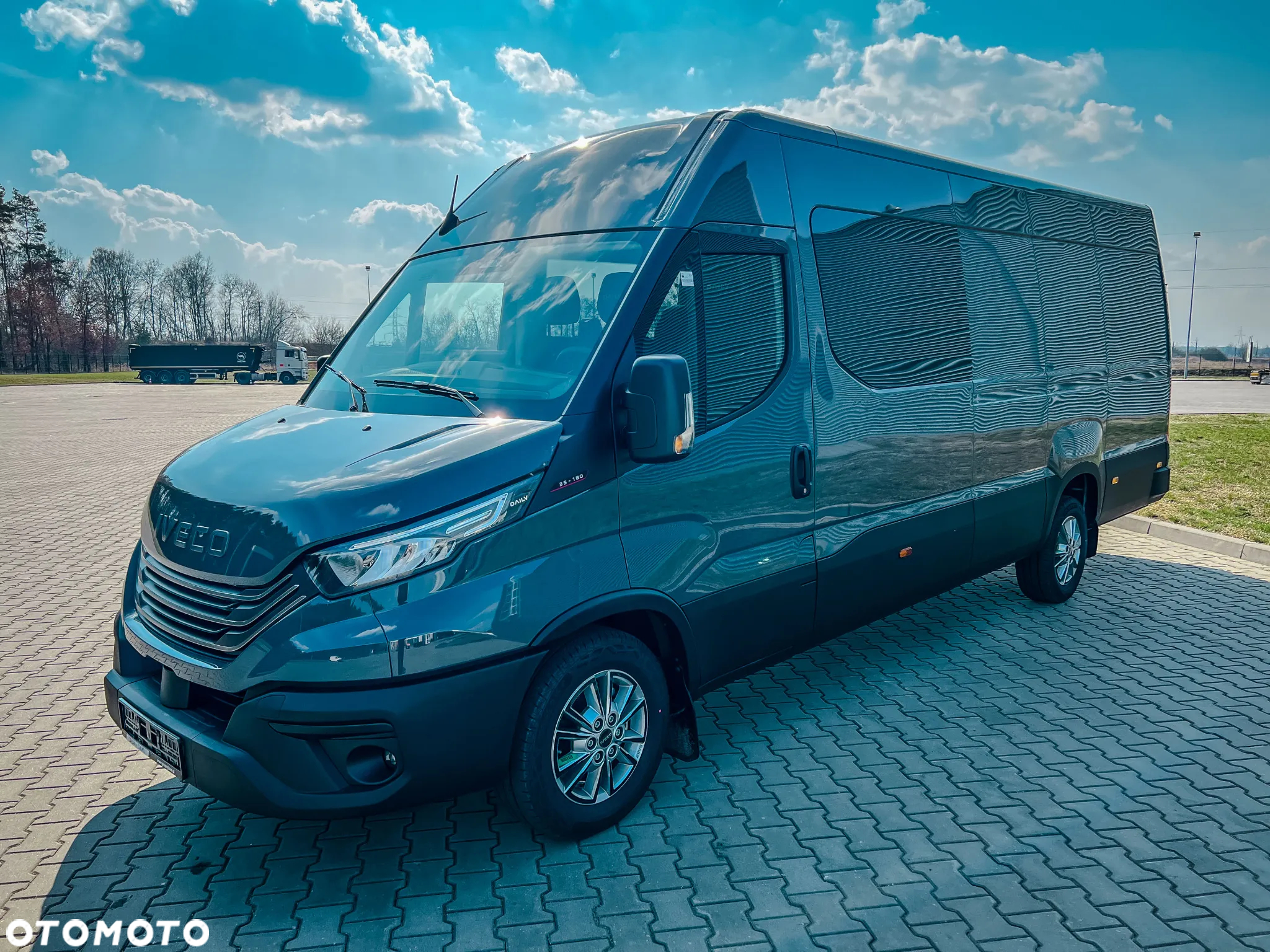 Iveco Daily 35S18HV , 3.0L - 180KM ,Brygadowy, 7 osób, Brygadówka - 3