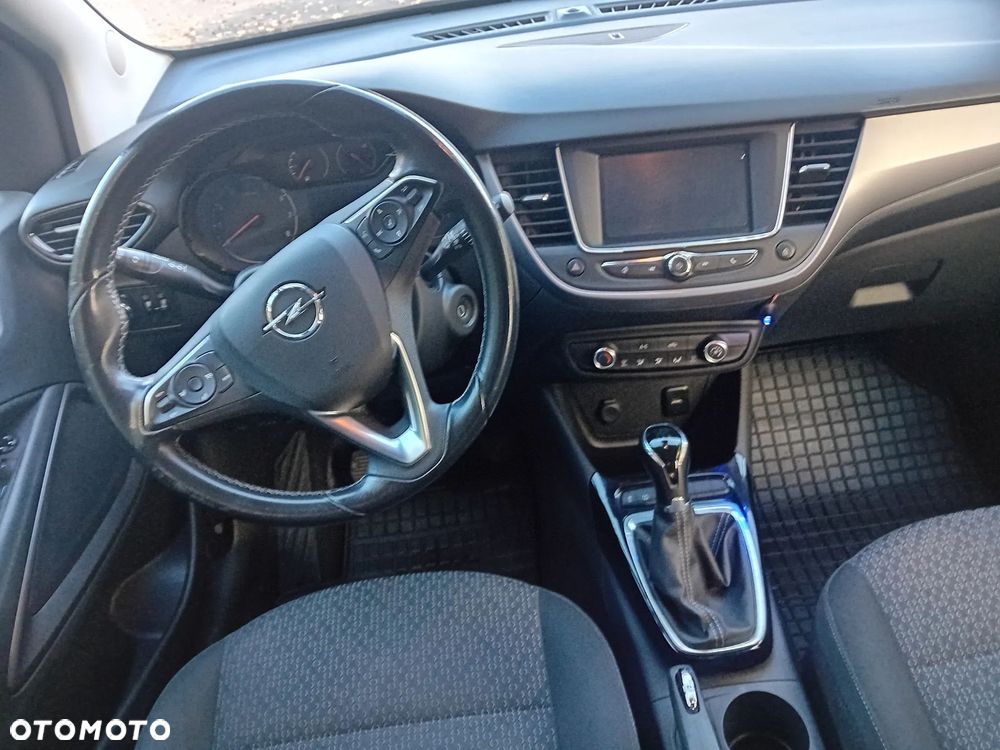 Opel Crossland X 1.2 Enjoy - 21