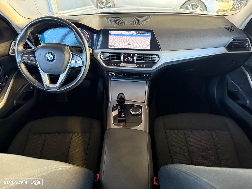 BMW 320 d Auto - 21