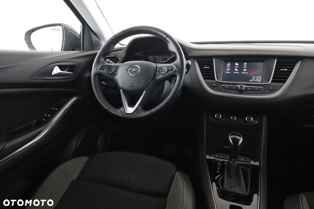 Opel Grandland X 1.2 T GPF Design Line S&S - 37