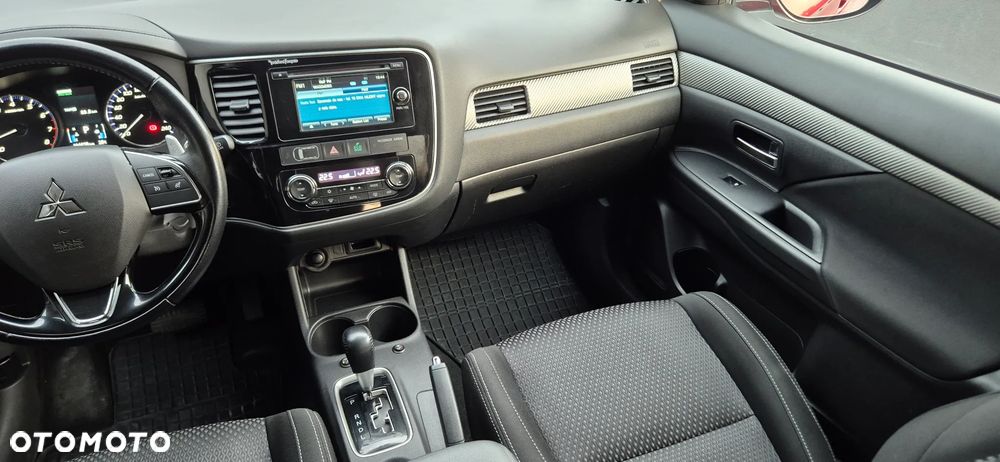 Mitsubishi Outlander 2.0 Intense + 4WD CVT - 15