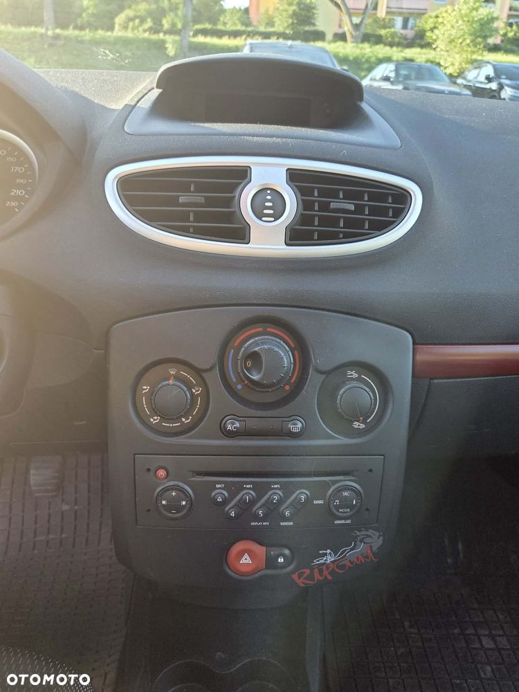 Renault Clio 1.2 16V Ripcurl - 11