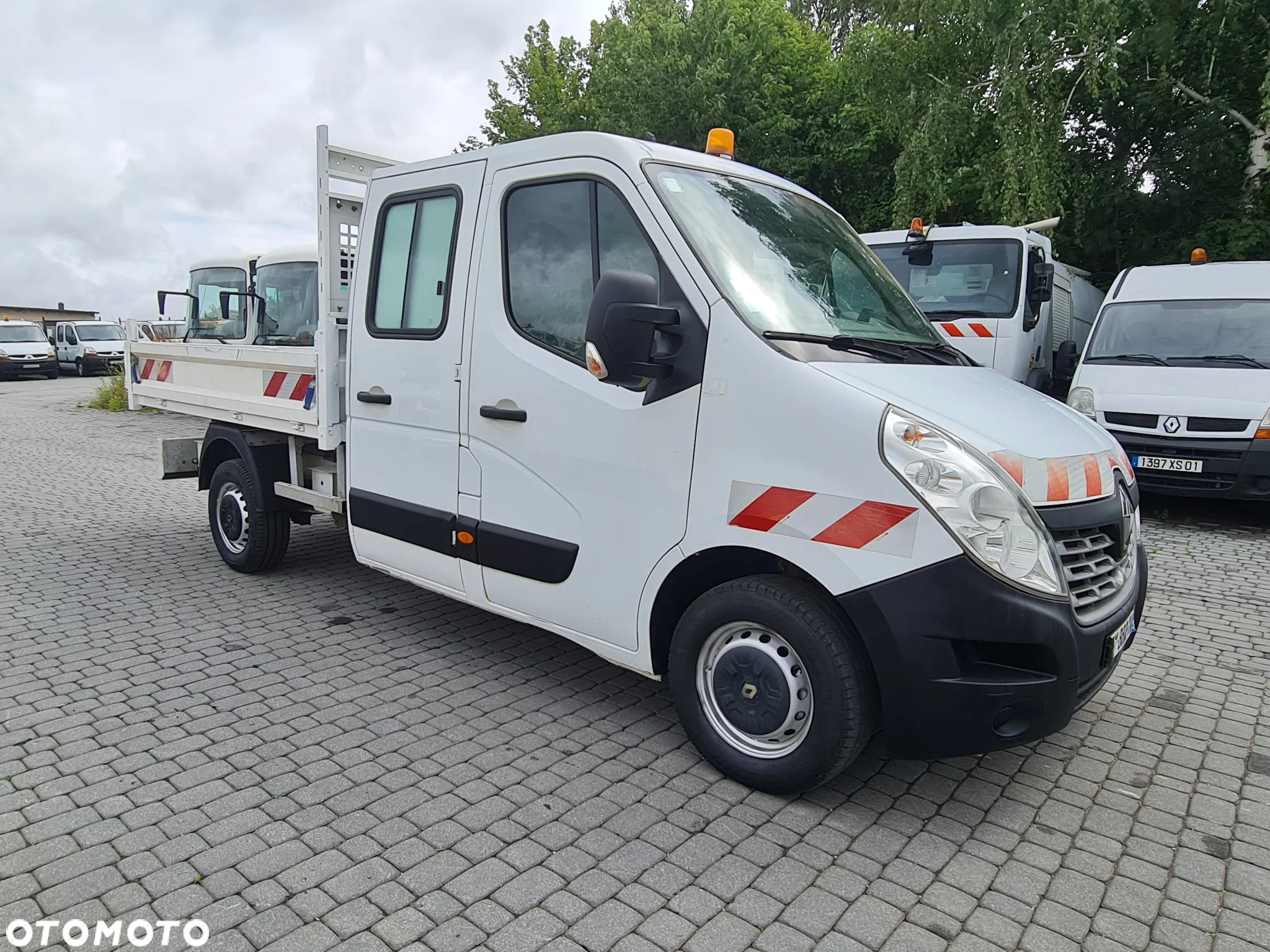 Renault Master Wywrotka 2016 r. Klima Brygadówka LIFT - 10