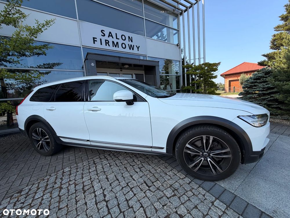Volvo V90 Cross Country D5 SCR AWD - 23