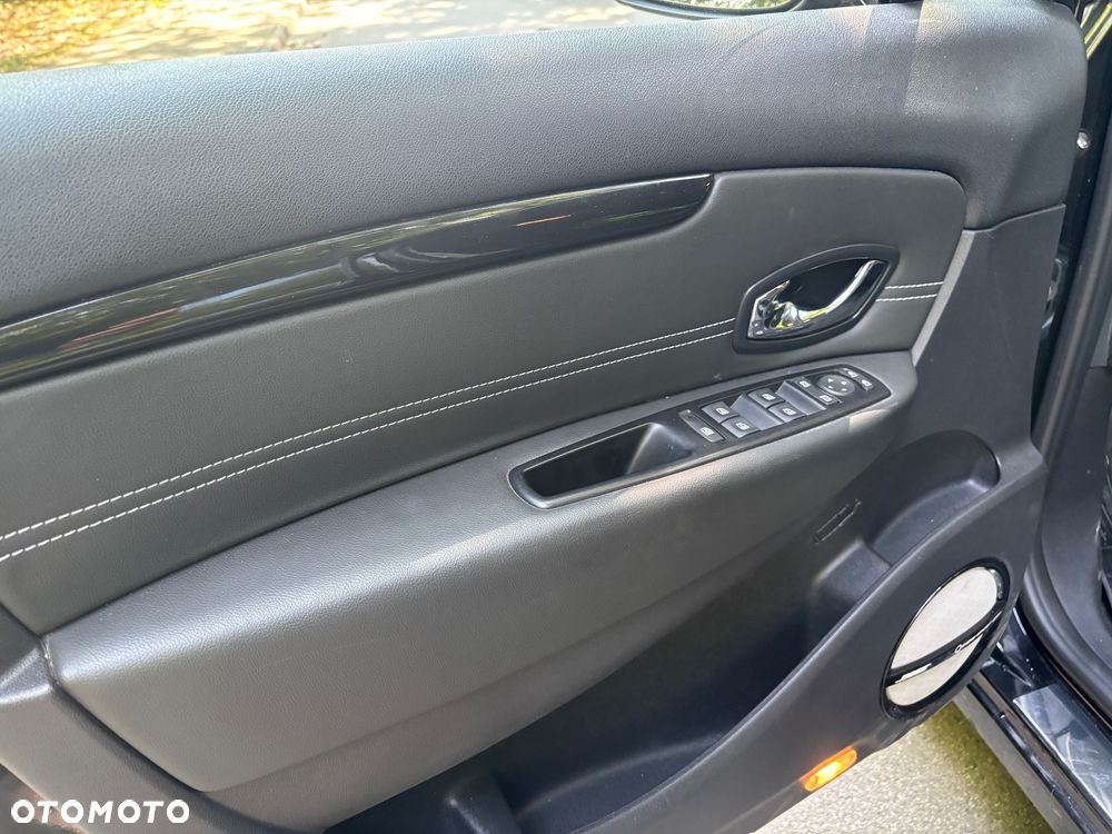 Renault Scenic Energy TCe 130 S&S Bose Edition - 11