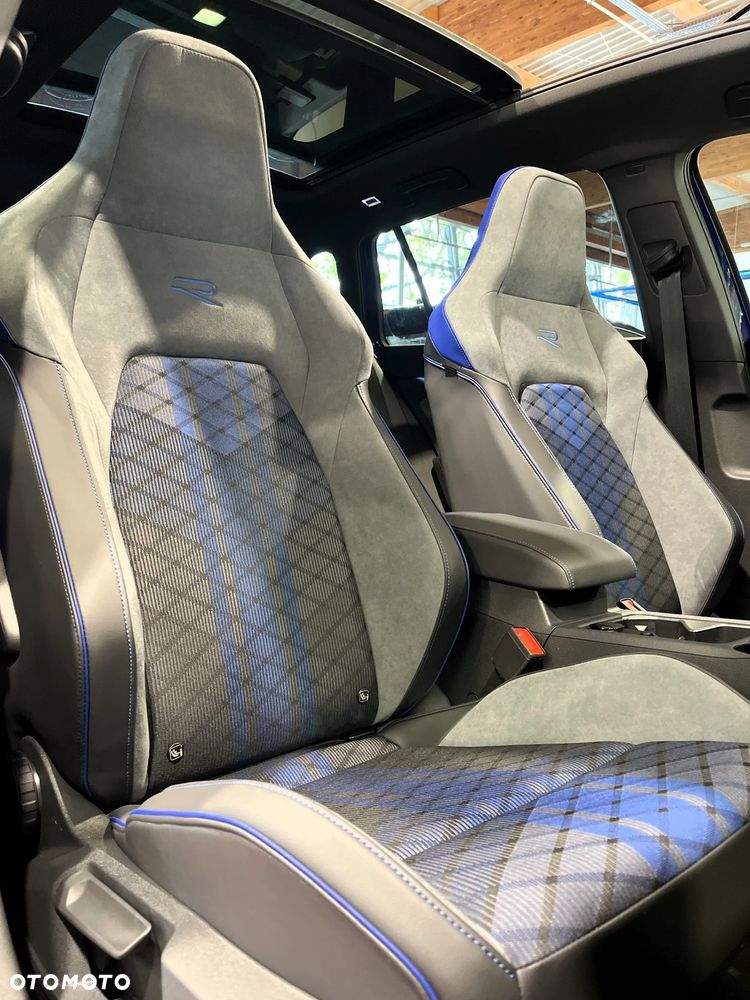 Volkswagen Golf Variant 2.0 TSI 4Motion R - 36