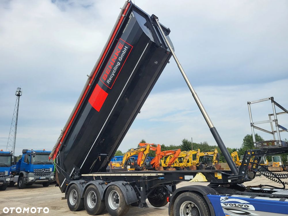 Miller MHKS 41/3 Stalowa 28m3 z Niemiec - 6