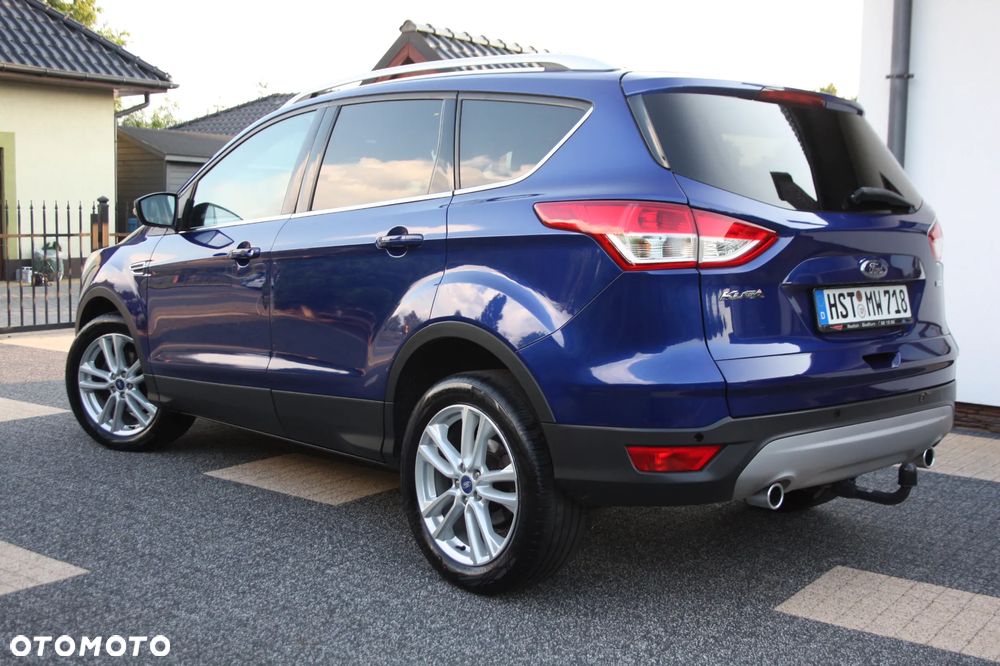 Ford Kuga 1.6 EcoBoost 2x4 Titanium - 5