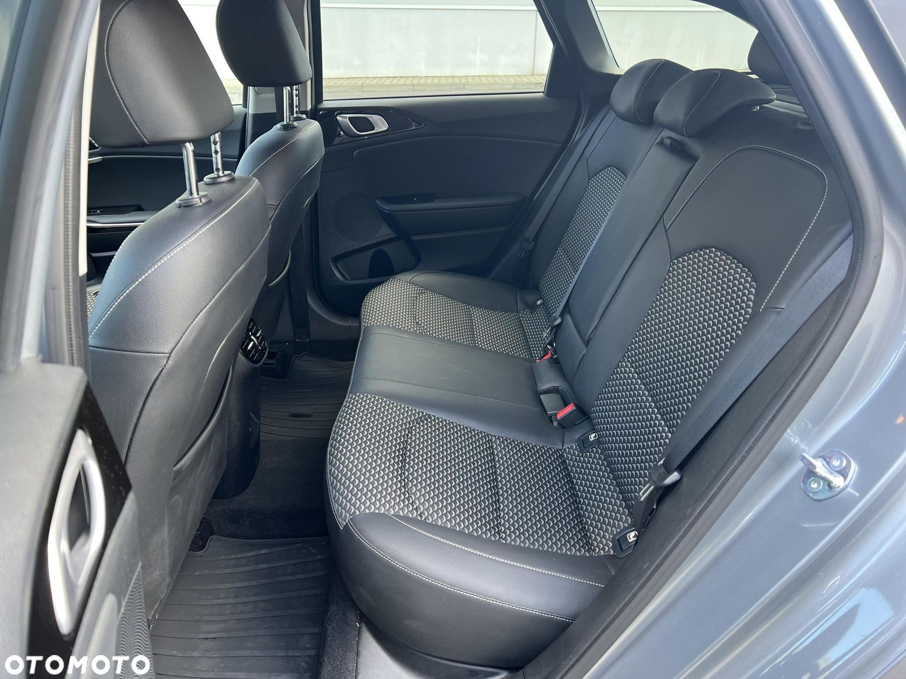 Kia Ceed 1.5 T-GDI Tribute DCT - 14