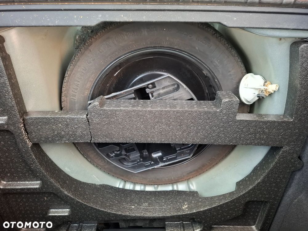 Peugeot 2008 e-HDi FAP 92 STOP & START Allure - 23
