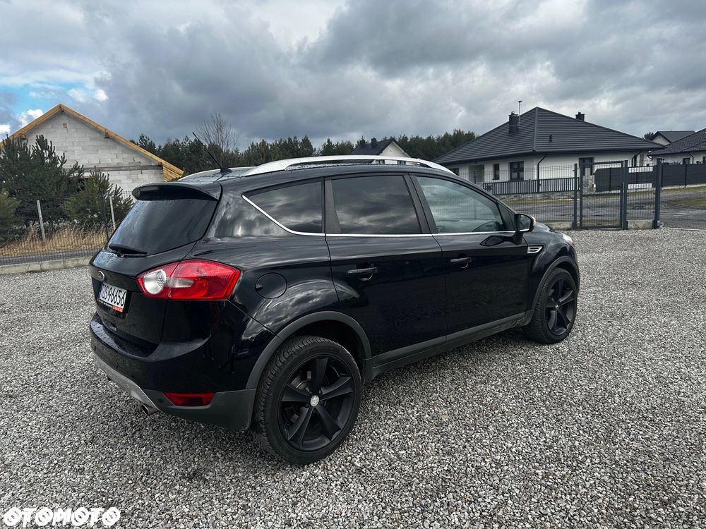 Ford Kuga 2.0 TDCi 2x4 Titanium - 22