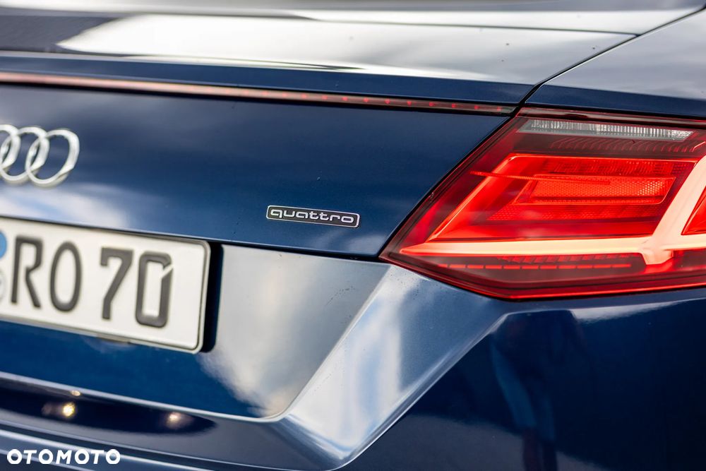Audi TT Coupé - 16