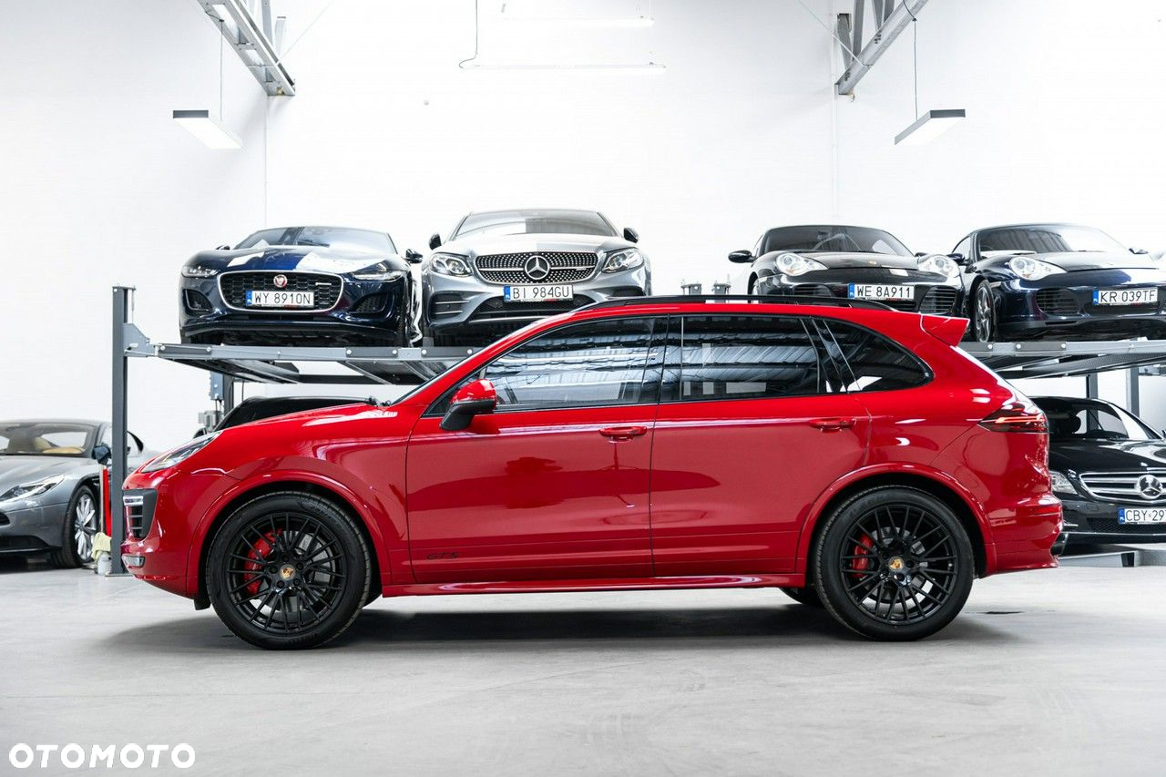 Porsche Cayenne GTS - 8