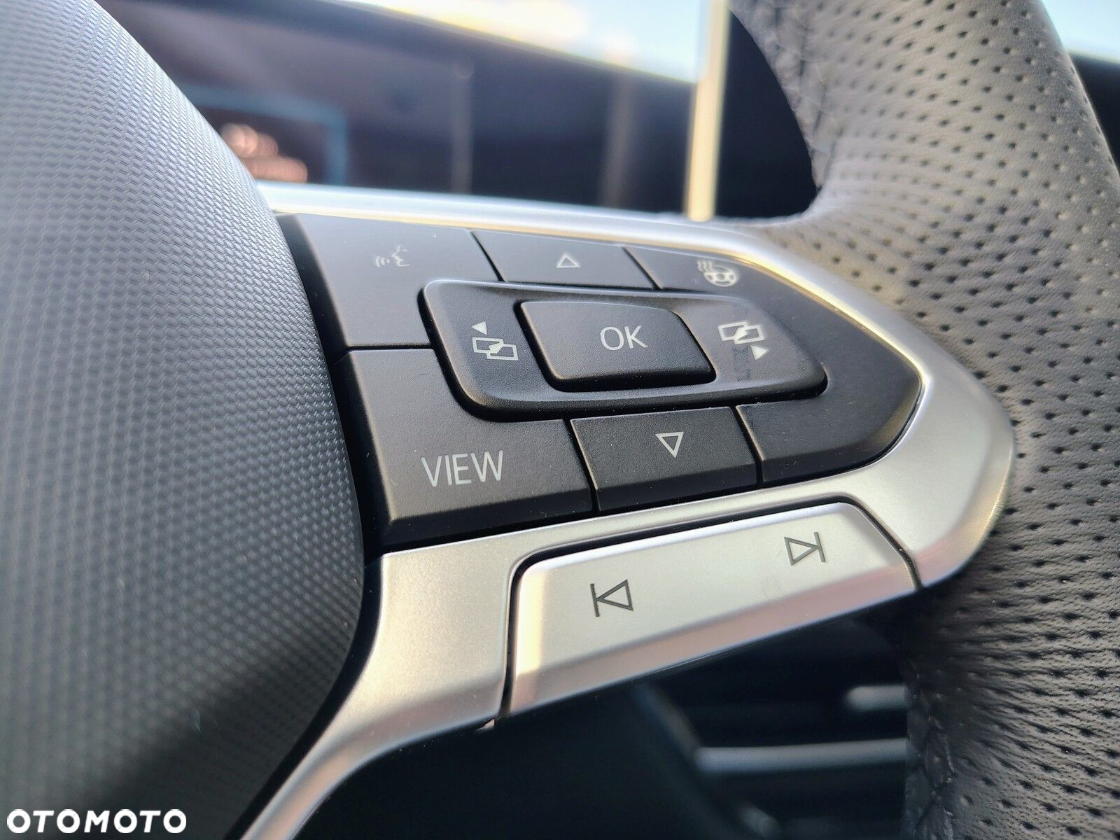 Volkswagen Passat - 16