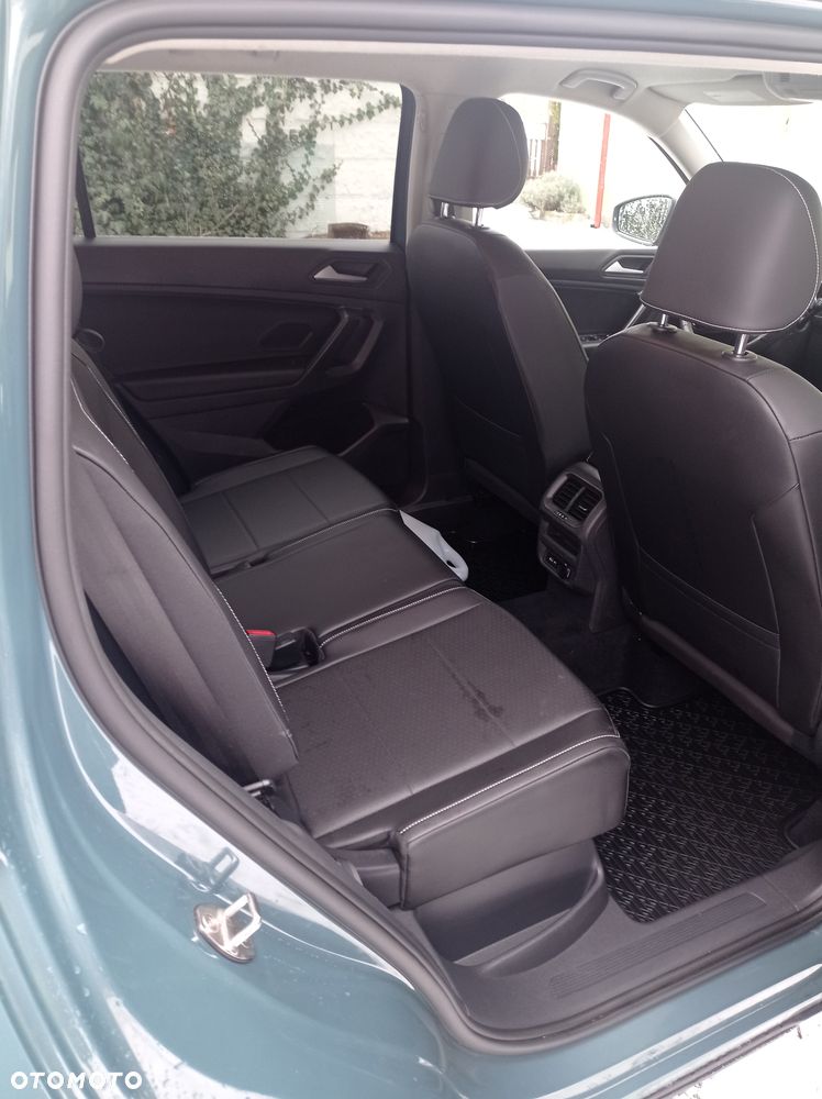 Volkswagen Tiguan - 12