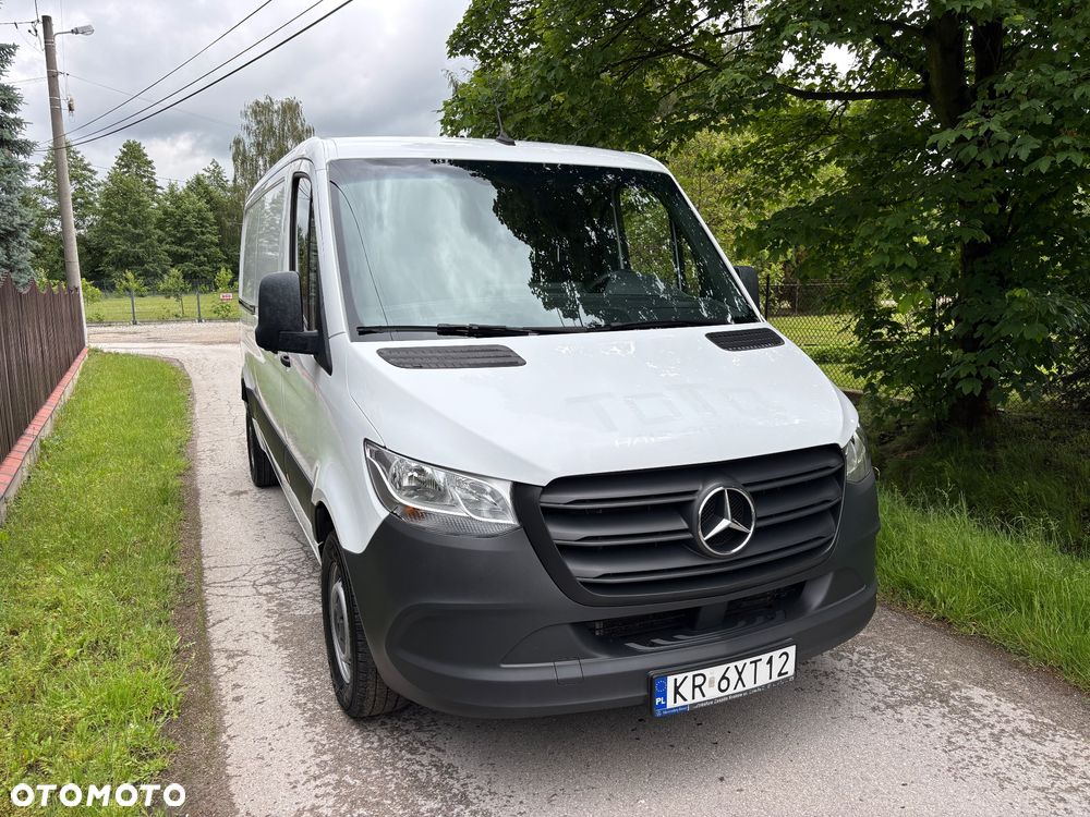 Mercedes-Benz Sprinter - 2