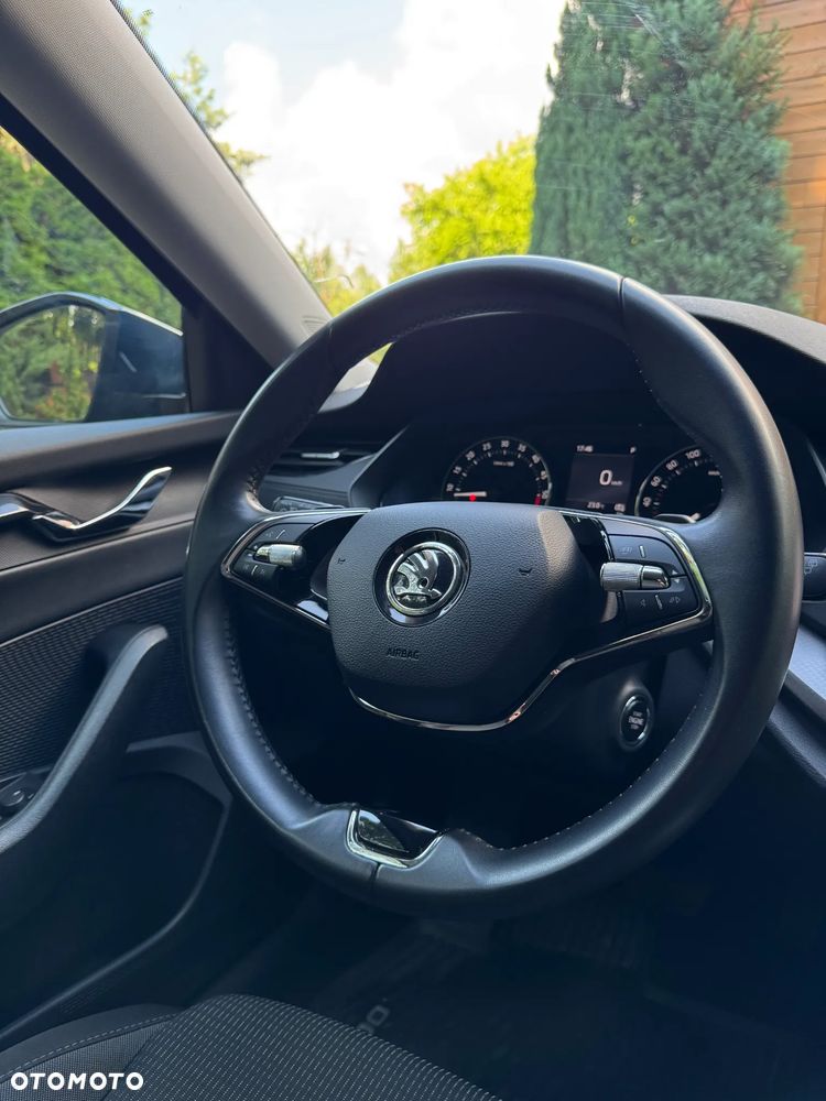Skoda Octavia 2.0 TDI Ambition DSG - 17