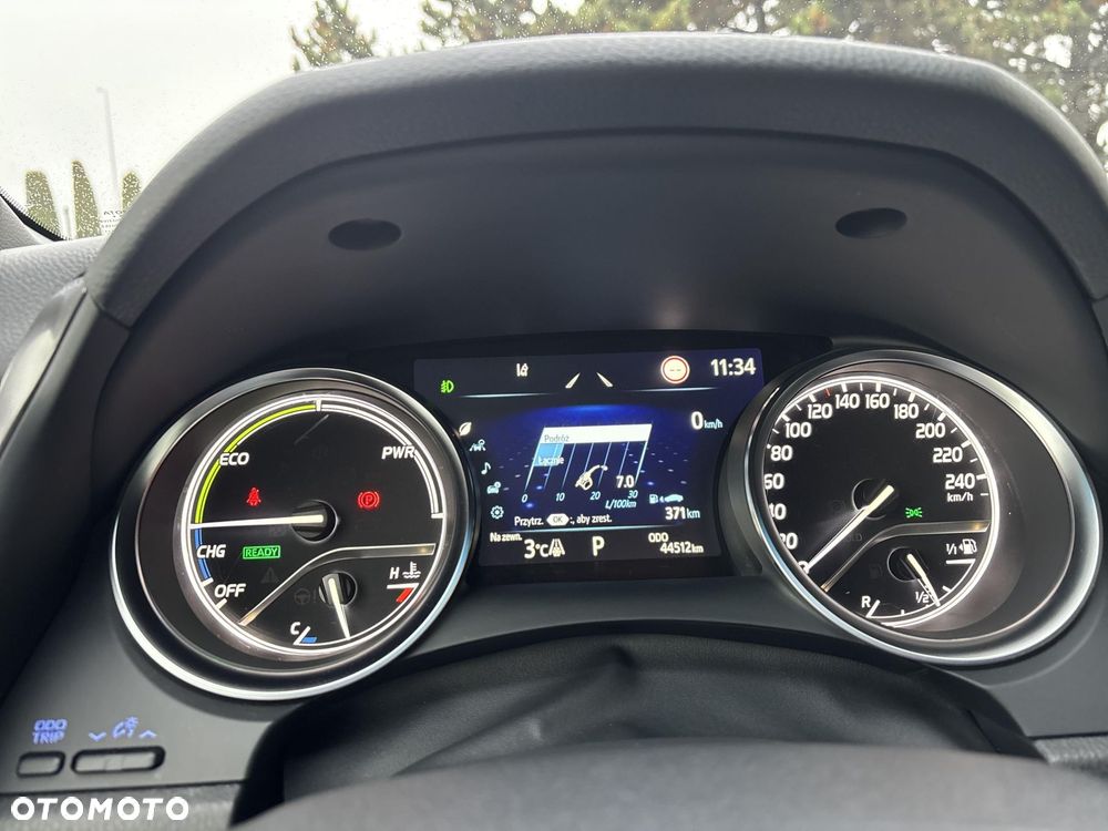 Toyota Camry 2.5 Hybrid Comfort CVT - 21