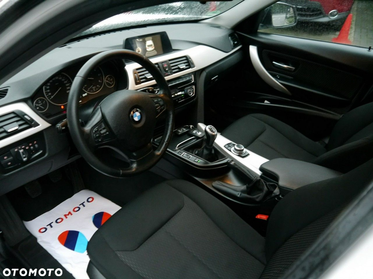 BMW Seria 3 318d Luxury Line - 21