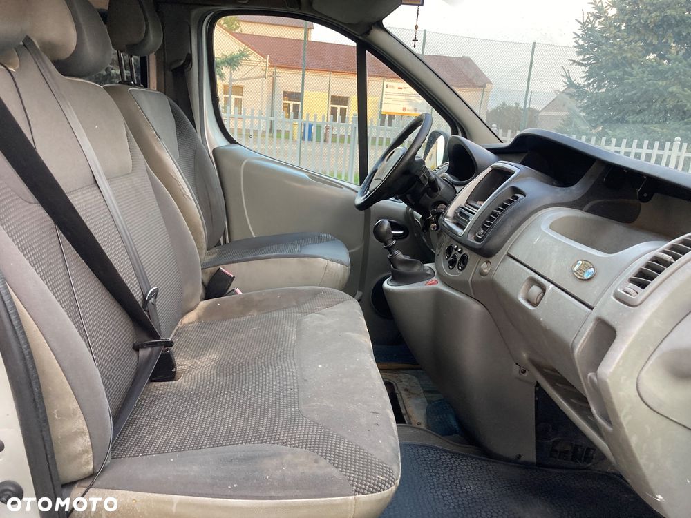 Opel Vivaro - 9