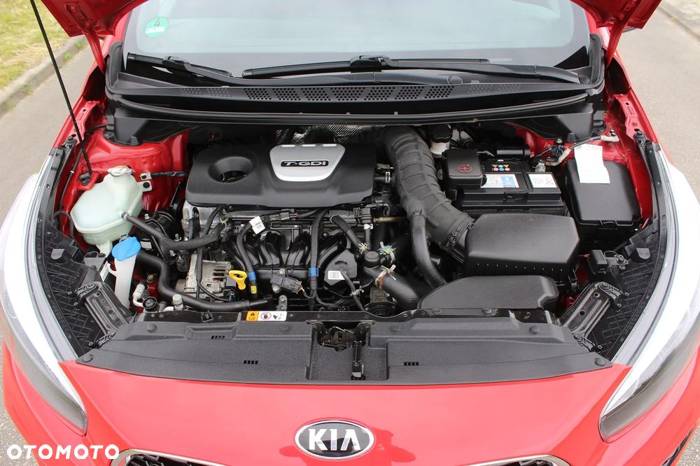 Kia Ceed 1.6 T-GDI OPF GT - 39