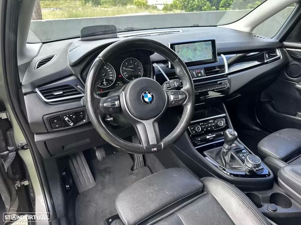 BMW 218 Active Tourer d Line Sport - 28