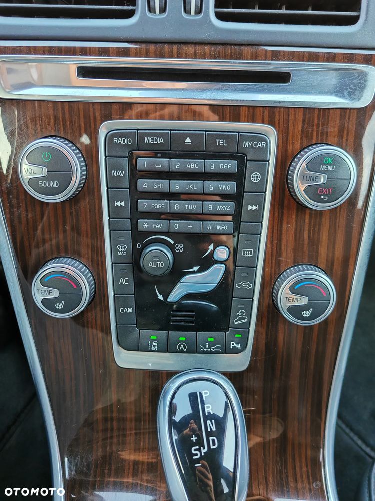 Volvo XC 60 D4 AWD Summum - 17