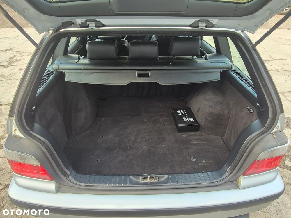 BMW Seria 3 - 18