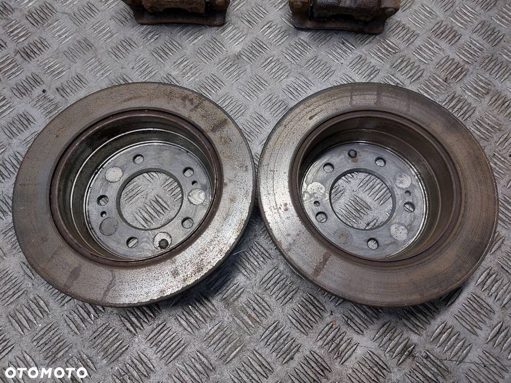 TARCZE HAMULCOWE TYŁ + ZACISKI HYUNDAI I30 I 1.6 CRDI - 3