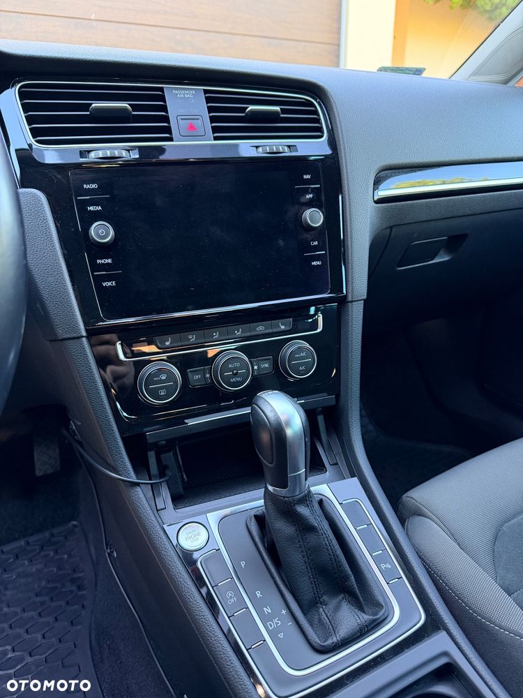Volkswagen Golf 1.5 TSI BMT Evo Highline DSG - 16