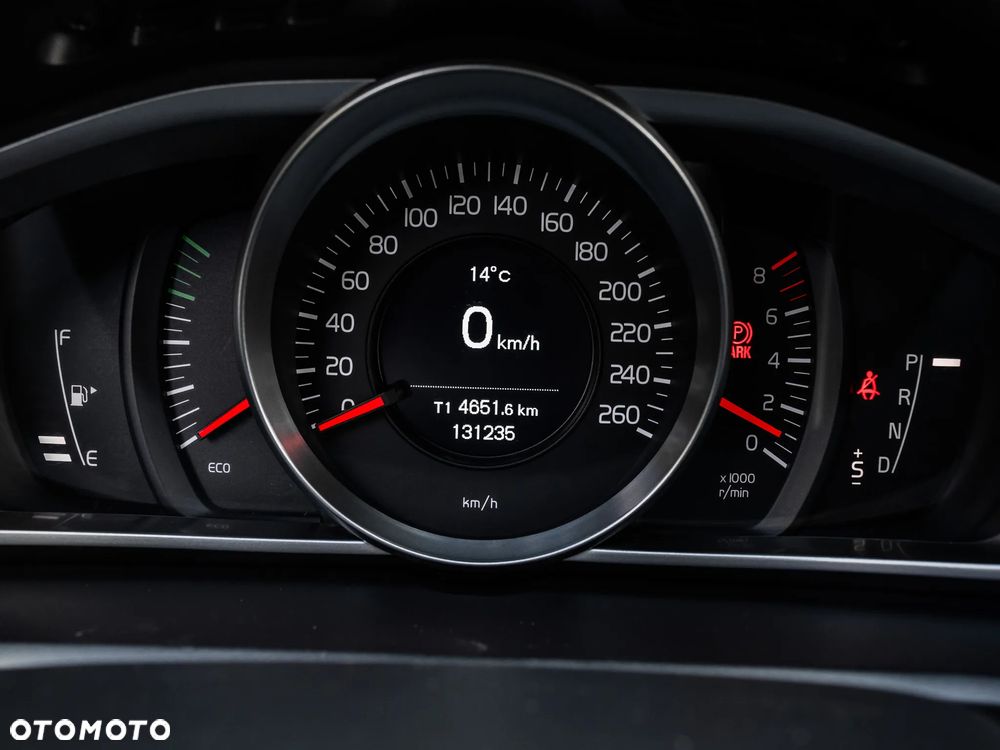 Volvo V40 T2 Drive-E Momentum - 20